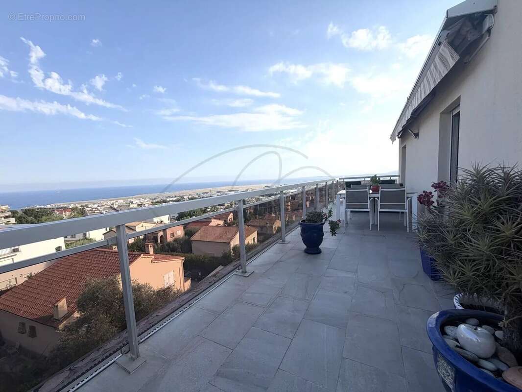 Alpes-maritimes - nice (06) - corniche fleurie : vente spacieux appartement 3p en dernier etage avec terrasse, vue panoramique e - photo 5
