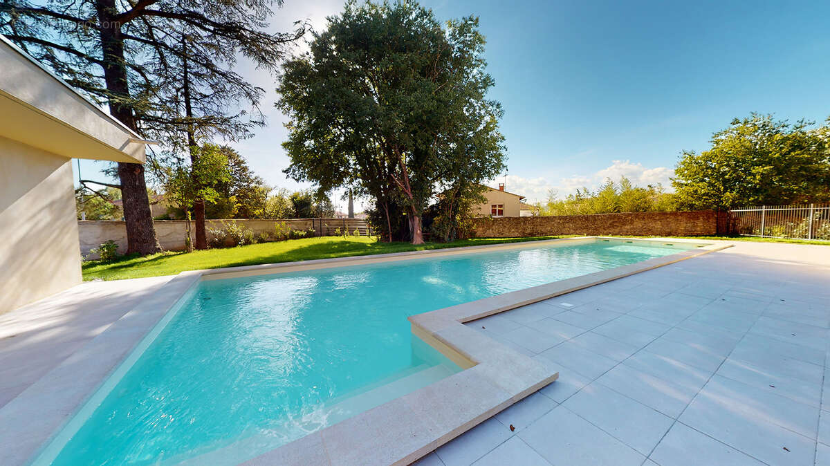 Appartement à UZES
