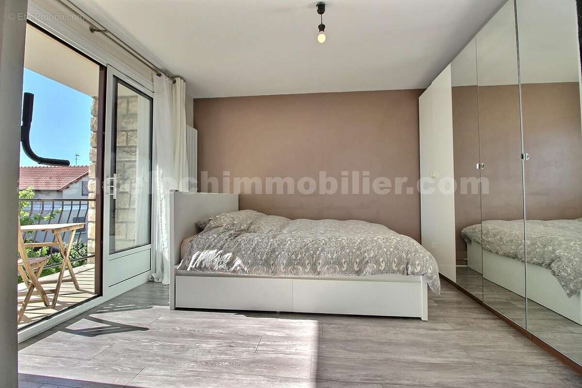 exposio_133842904 - Appartement à SAINT-MAUR-DES-FOSSES