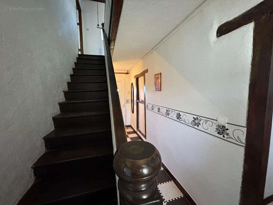 Maison à SAINT-LEGER-MAGNAZEIX