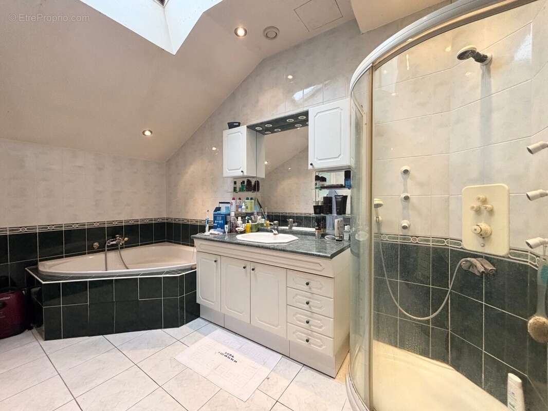 Maison à NOISY-SUR-ECOLE