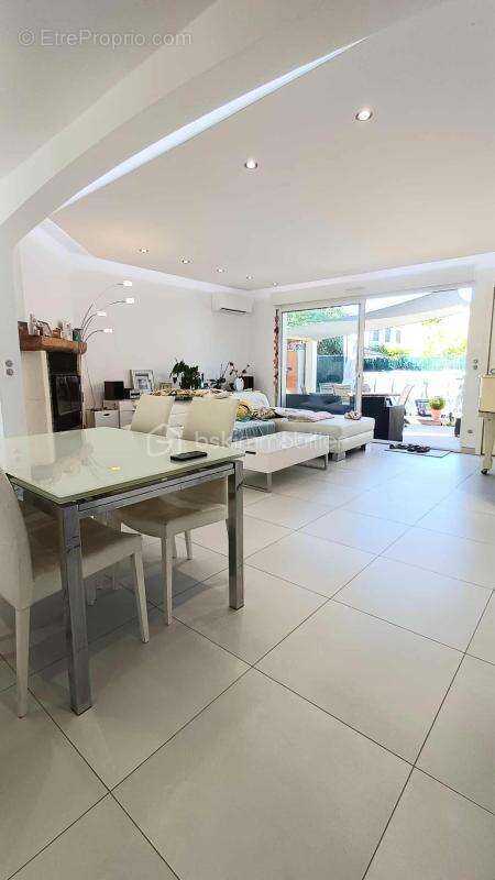 Maison à SAINT-GELY-DU-FESC