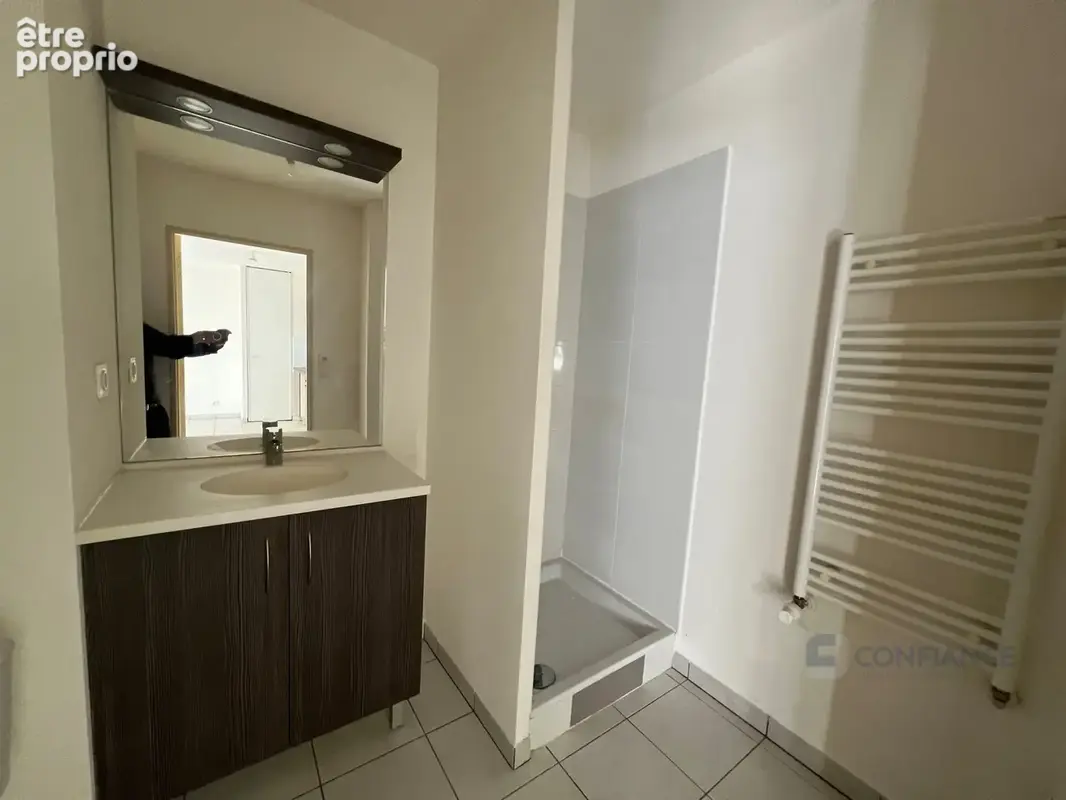Appartement 2 pièces 37 m² à vendre à Lyon-8e (69008) - photo 4
