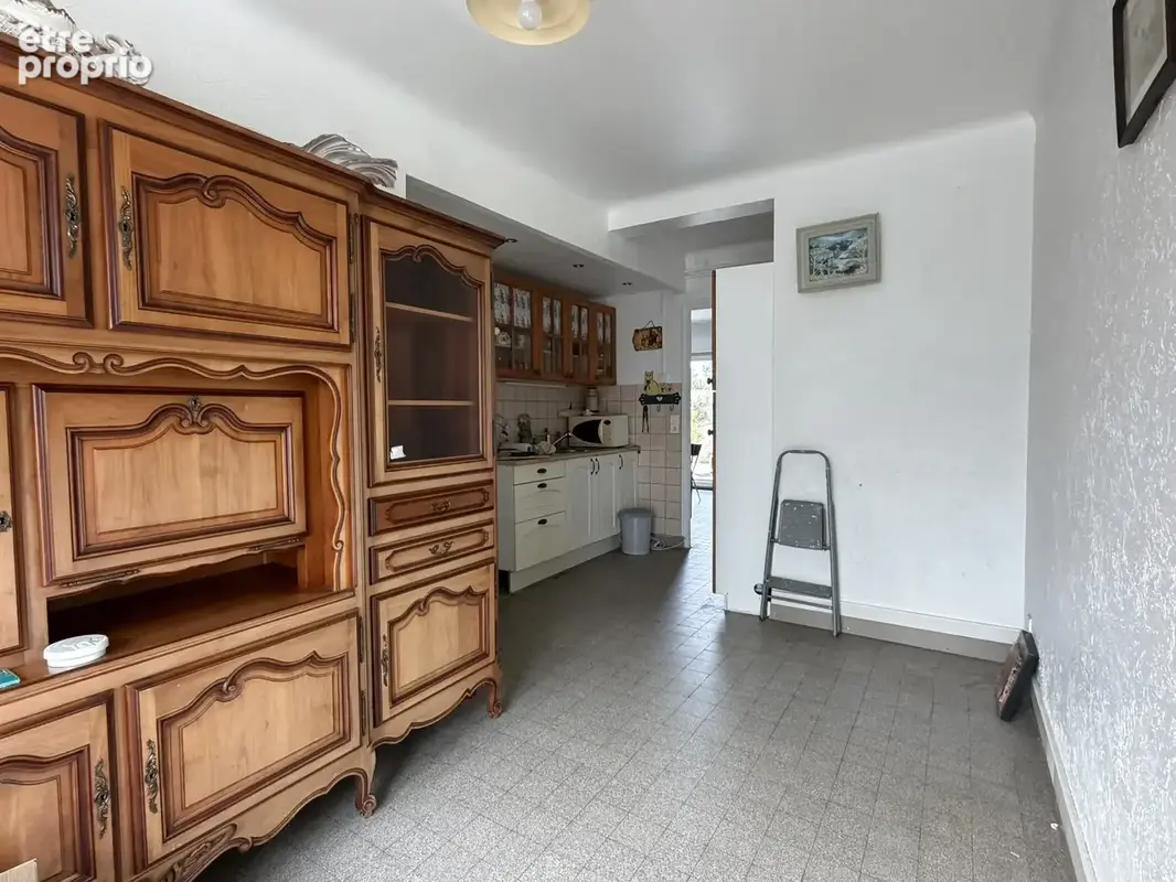 Nouveauté : belle bâtisse avec possibilité de 2 logements + garage - photo 5