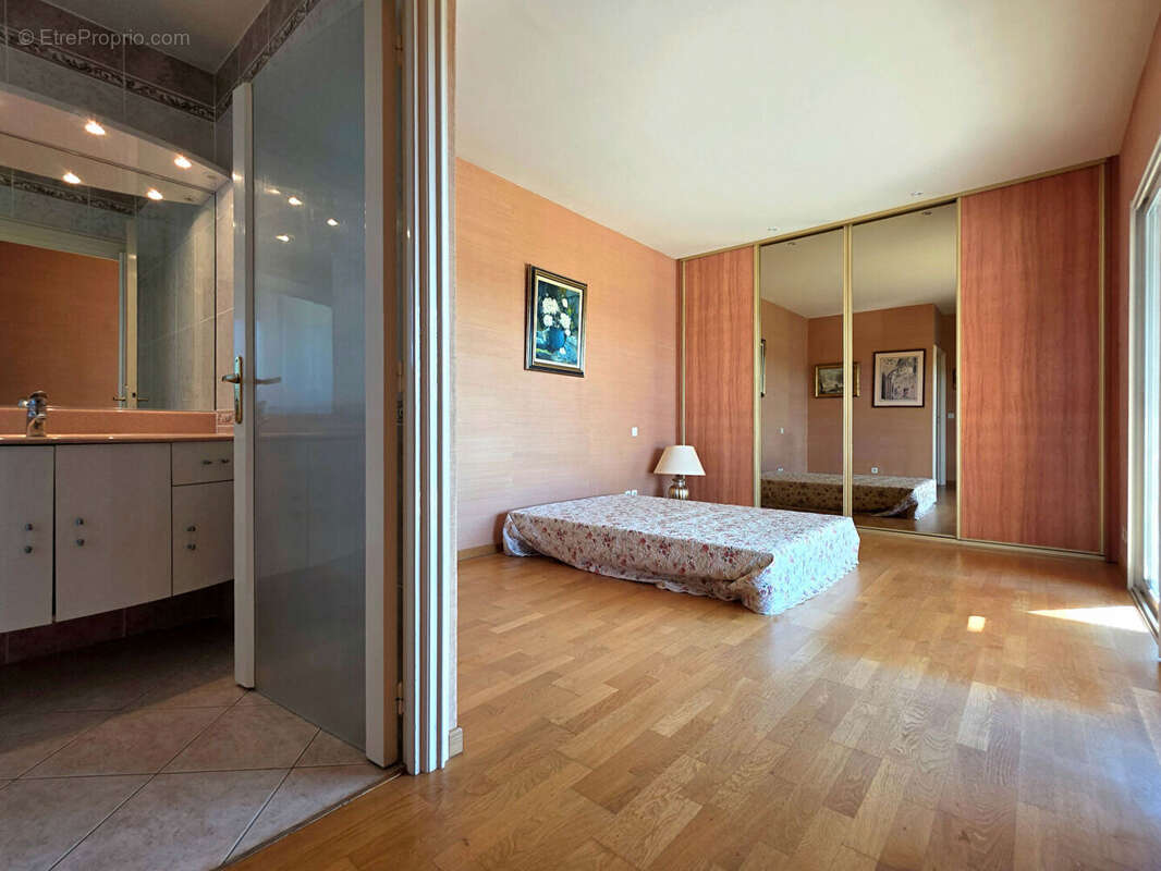 Appartement à ROMANS-SUR-ISERE