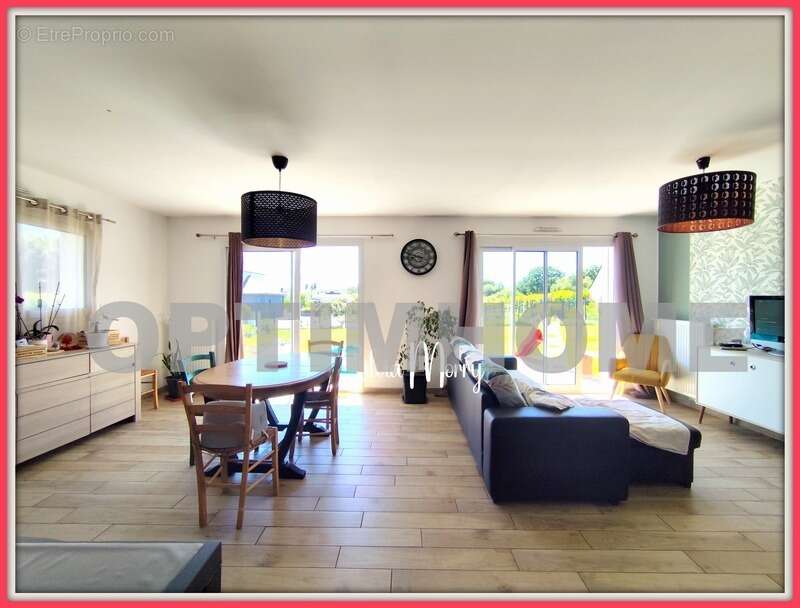 Maison à vendre 4 pièces à SAINT VOUGAY (29) - photo 6