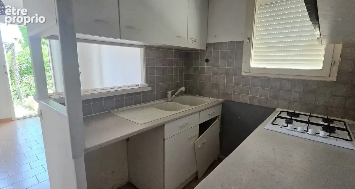 Frontignan - maison a renover - photo 9