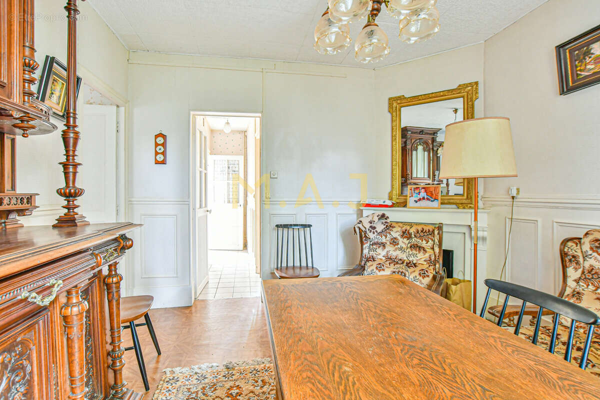 Maison à LE PERREUX-SUR-MARNE