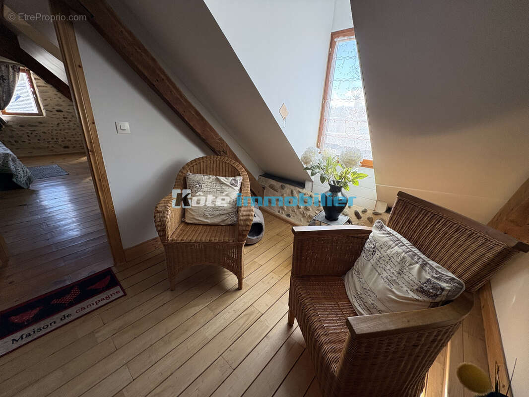 Beau corps de ferme entre tarbes et bagneres - photo 8