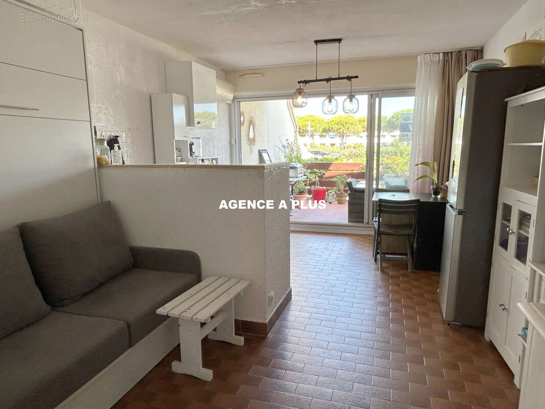 Vente studio triple cabine plage nord - port camargue - photo 4