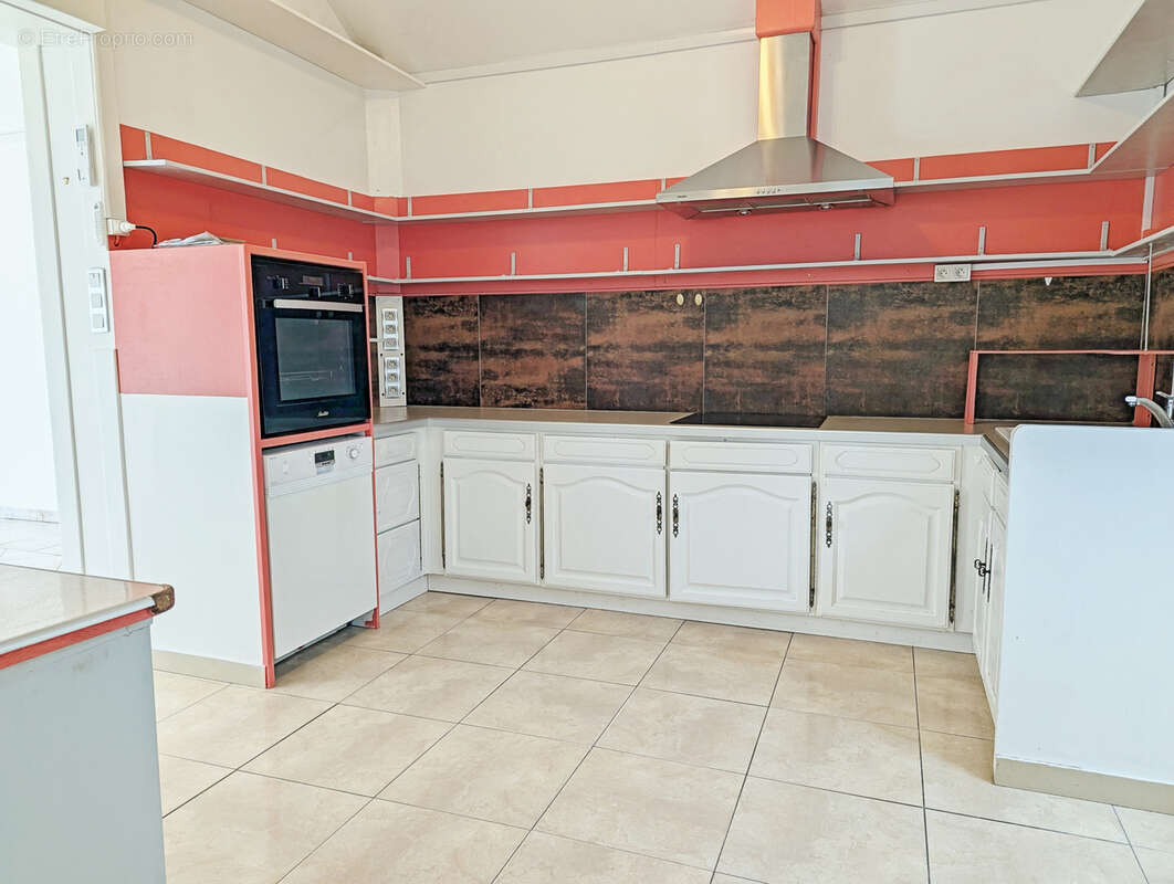 Maison familiale proche zone commerciale - photo 4