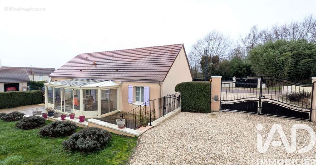 Photo 2 - Maison à CHEMILLY-SUR-YONNE
