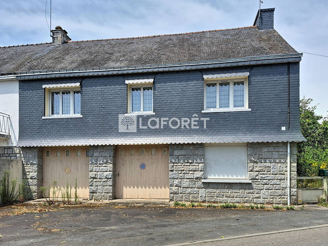 Maison à SAINT-MALO-DES-TROIS-FONTAINES