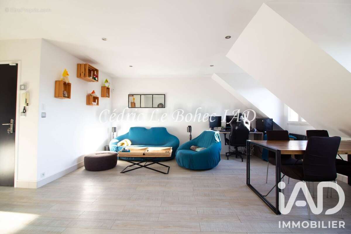 Appartement 61 m² à Saint-Prix  - photo 2