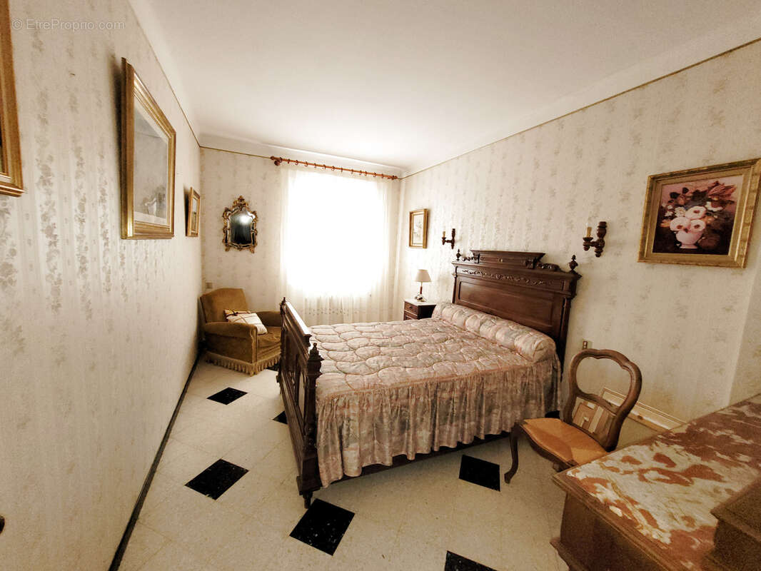Maison à FLEURY