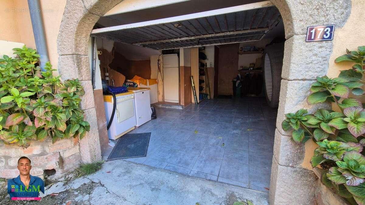 Maison à ROBIAC-ROCHESSADOULE