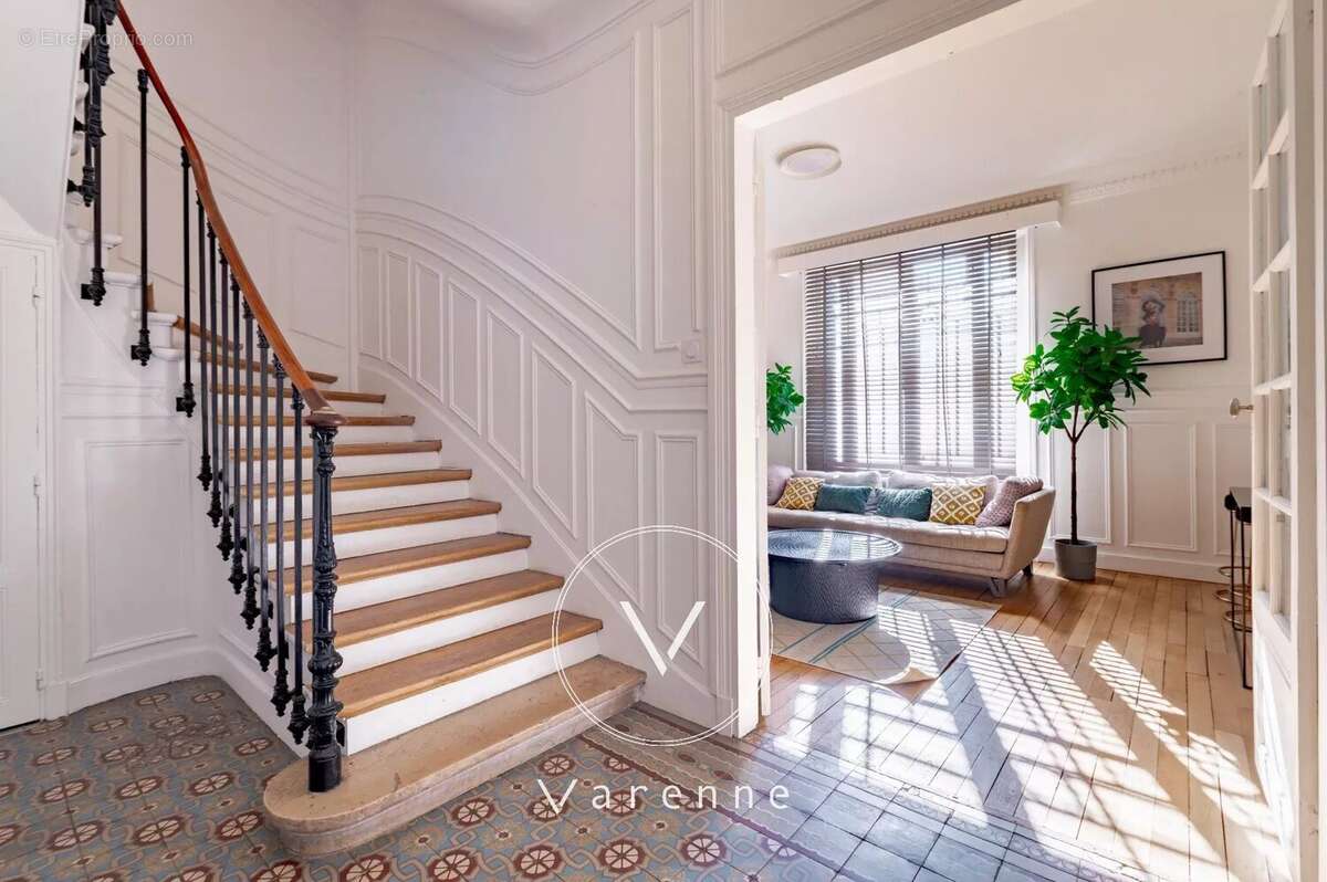 Maison à PARIS-6E