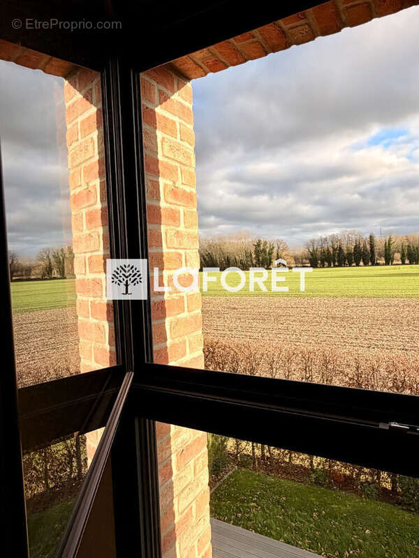 Maison à PERONNE-EN-MELANTOIS