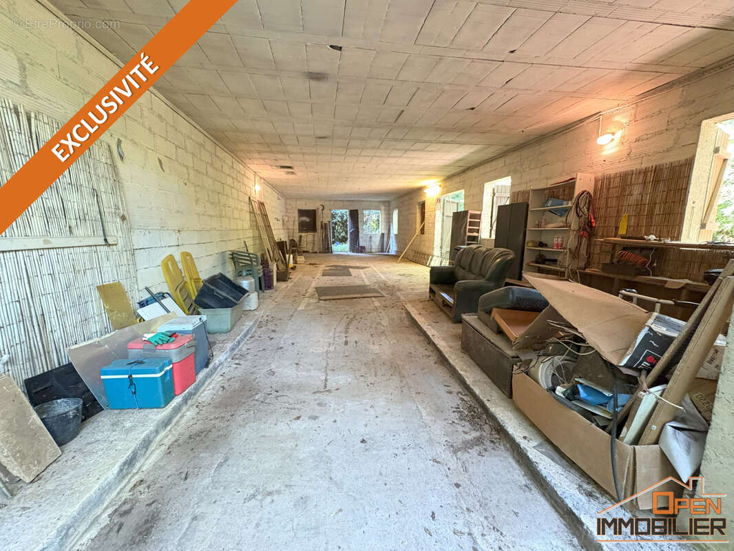 Parking à CALVIAC-EN-PERIGORD