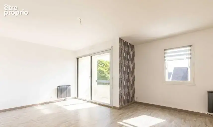Sous offre d'achat ! Appartement T4 duplex d'env. 83 m² avec terrasse garage cave - photo 2