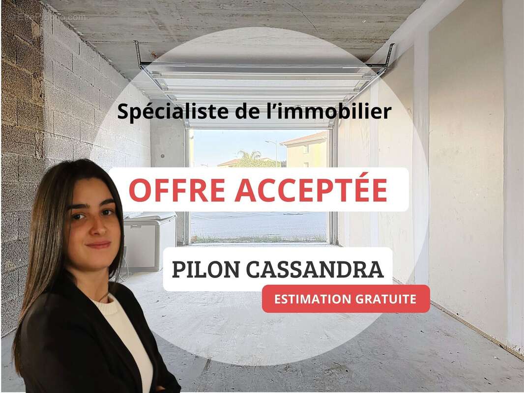 Parking à SAINTE-MARIE