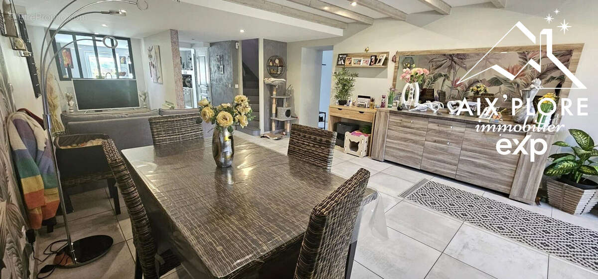 Maison 220 m² à Saint-Jean-Le-Vieux  - photo 5