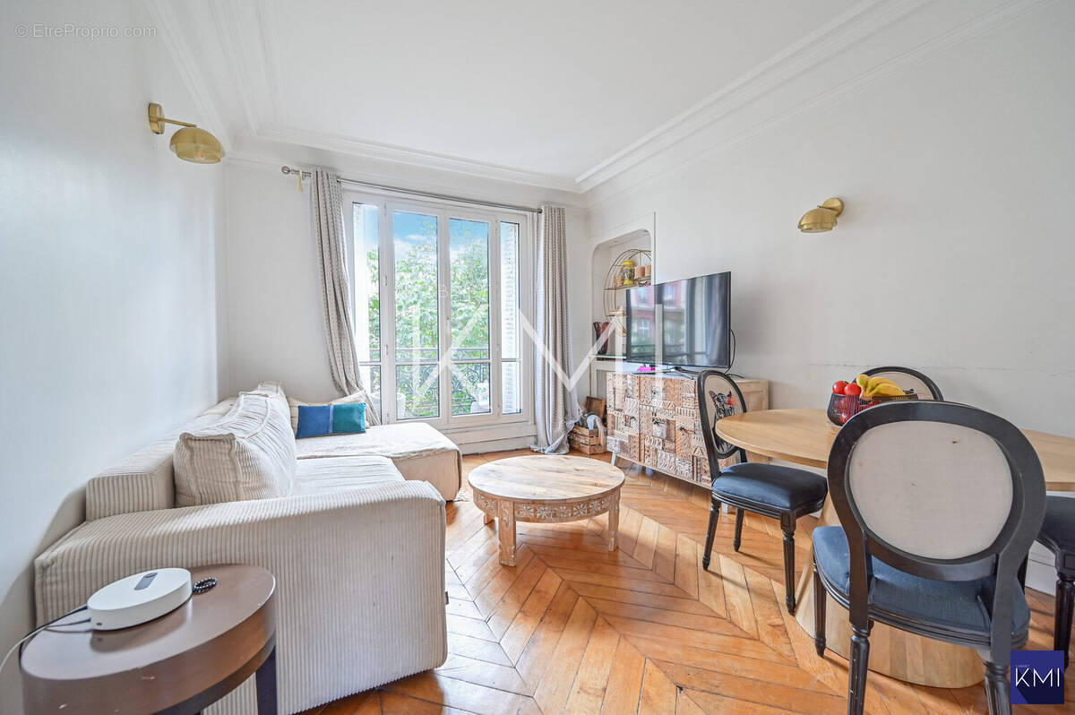 Appartement à PARIS-12E