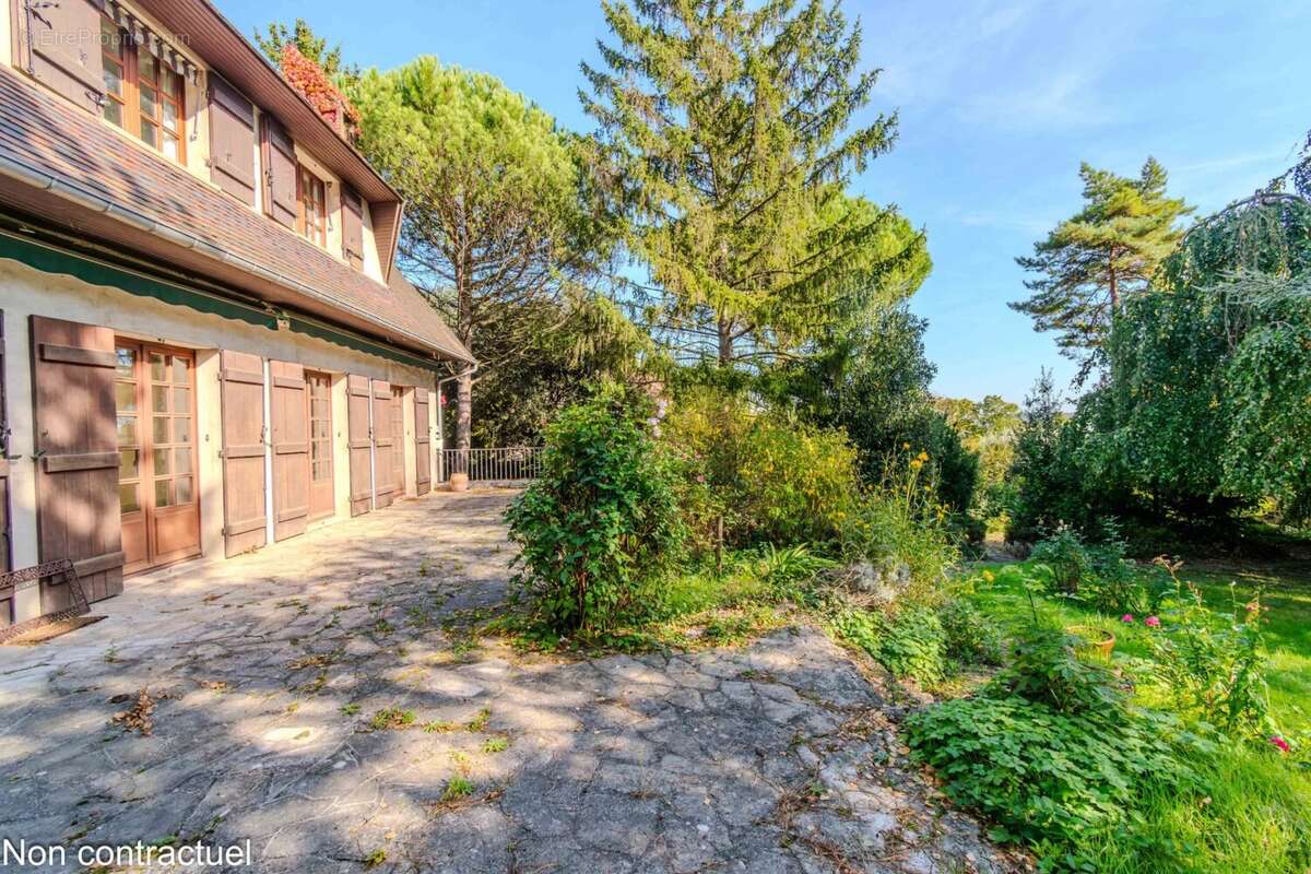 Maison à DEUIL-LA-BARRE