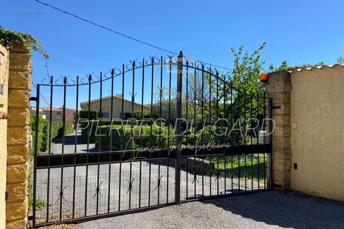 Maison à BAGNOLS-SUR-CEZE