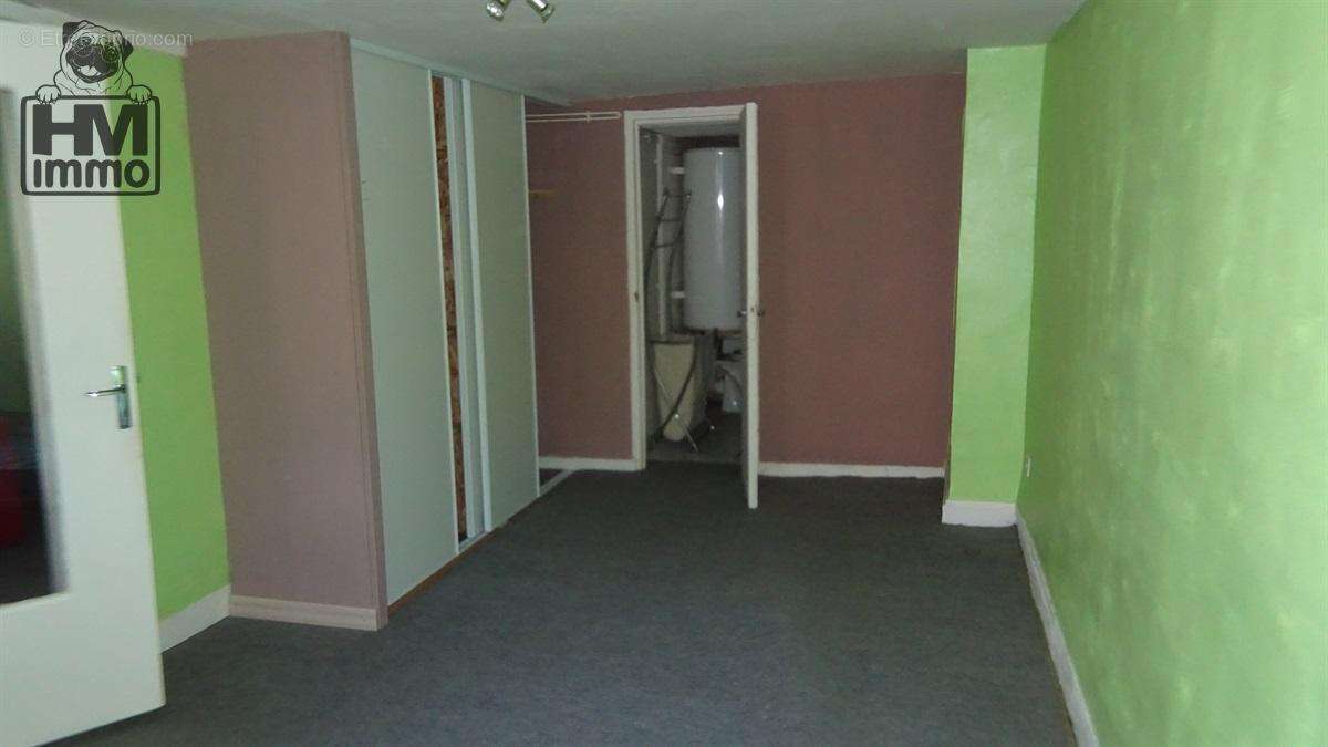 Appartement à SAINT-LEONARD-DE-NOBLAT