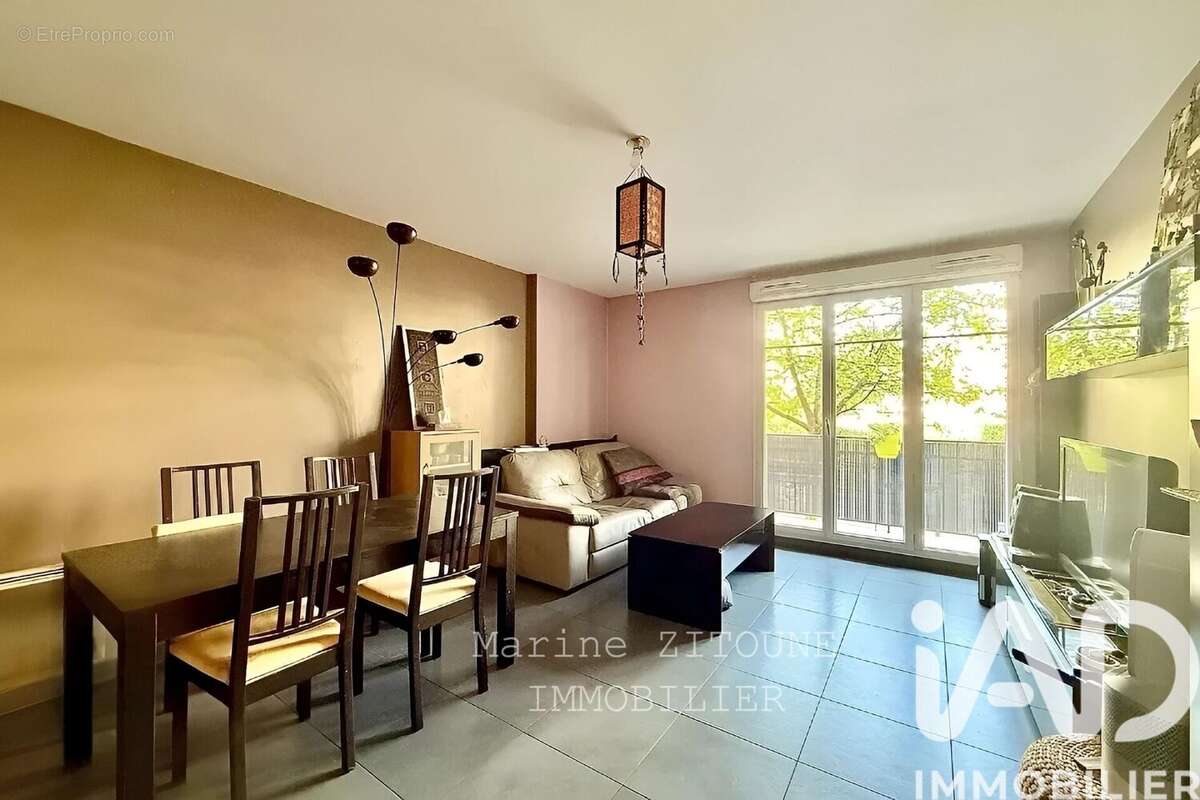 Photo 4 - Appartement à VIGNEUX-SUR-SEINE