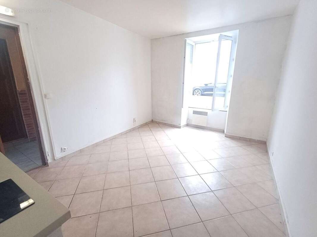 Appartement à AUNEAU