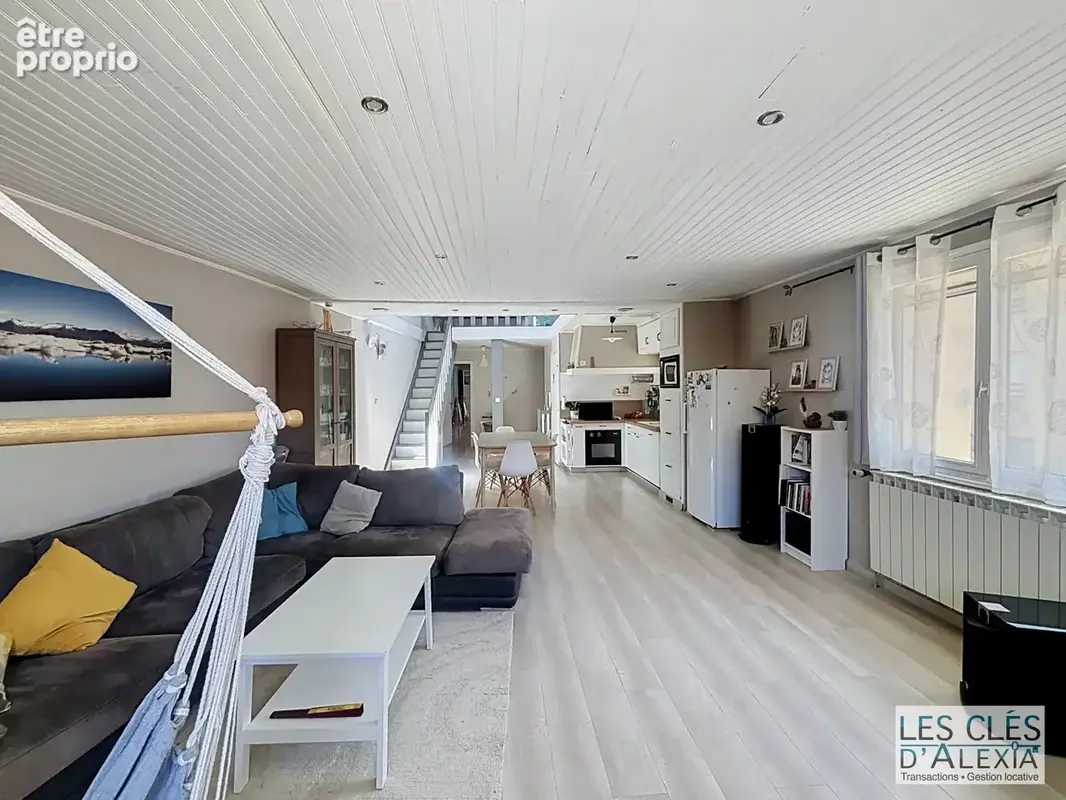Maison individuelle Centre Village Echalas 98m² - photo 9