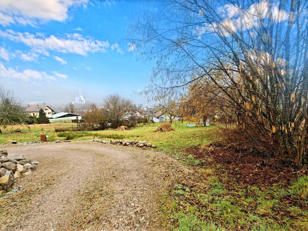 Terrain à SAULXURES-SUR-MOSELOTTE