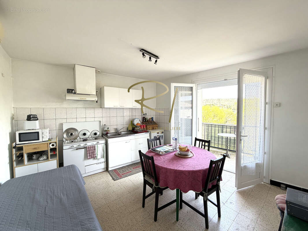 Maison à RUOMS