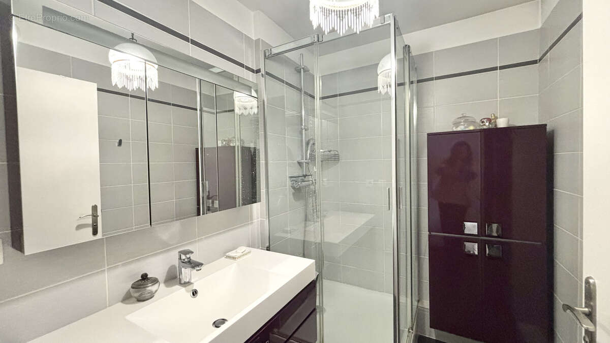 Appartement à SAINT-GRATIEN