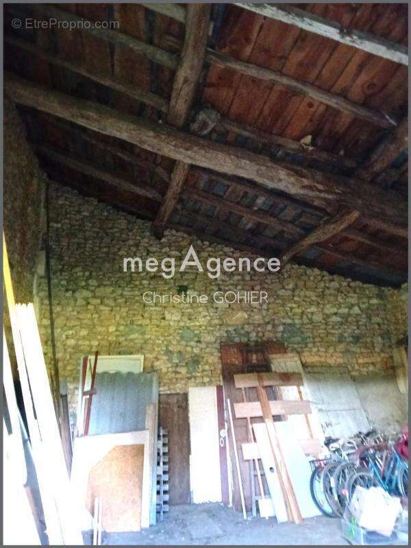 Maison à BRIZAMBOURG