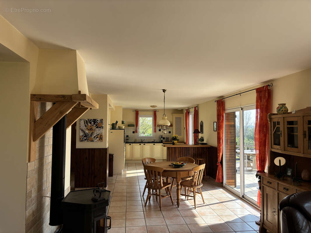 Maison à AUTRY-ISSARDS