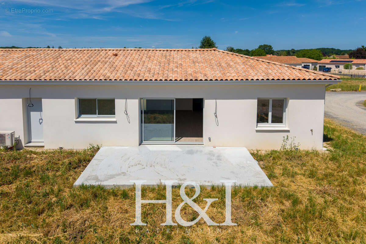 Maison à BIGNOUX