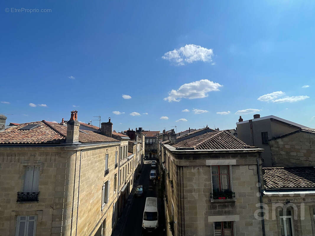 Bordeaux - Place de la Victoire : Appartement T1 bis  de 23 m2 ! - photo 5