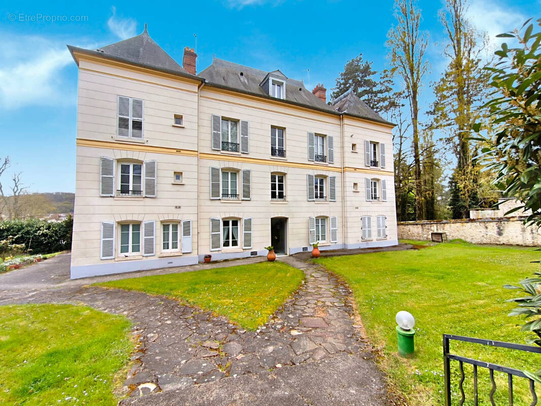 Appartement à SAINT-CHERON