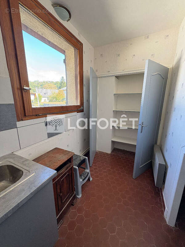 Maison à RIOM-ES-MONTAGNES