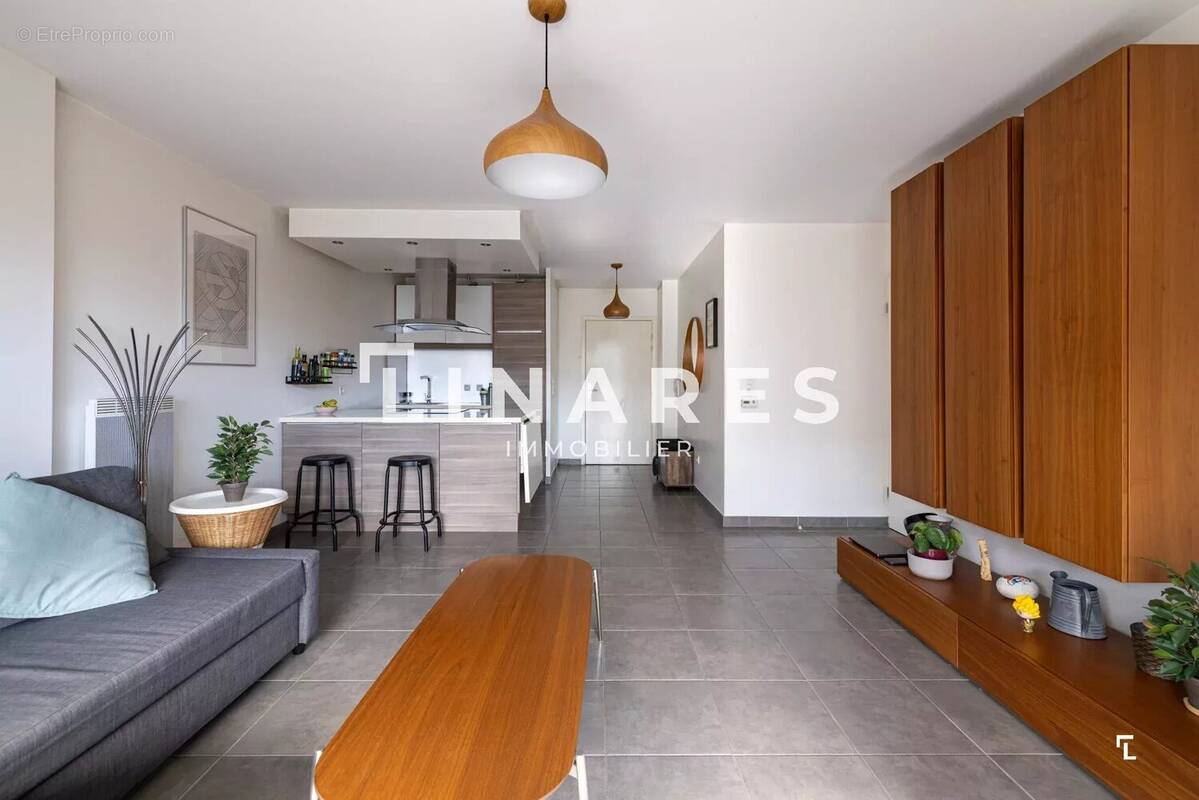 Appartement à MARSEILLE-8E