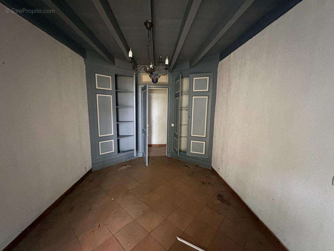 Château confidentiel à Massugas, dominant les côteaux, entre Pellegrue et Sauveterre de Guyenne - photo 12