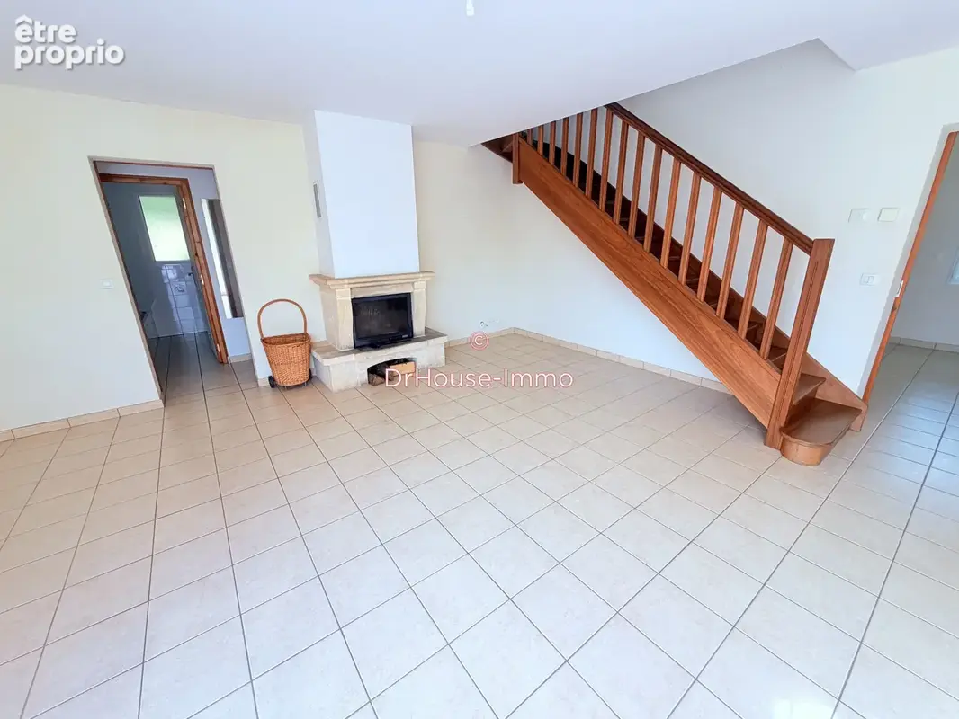Maison 8 pièces 160 m² à vendre à Lesparre-Medoc (33340) - photo 3