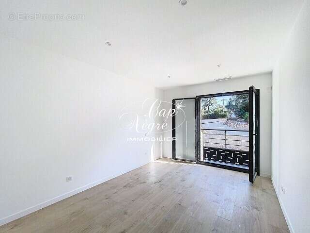 Maison à PLAN-DE-LA-TOUR