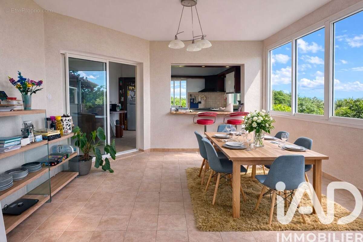 Photo 2 - Maison à LE TAMPON