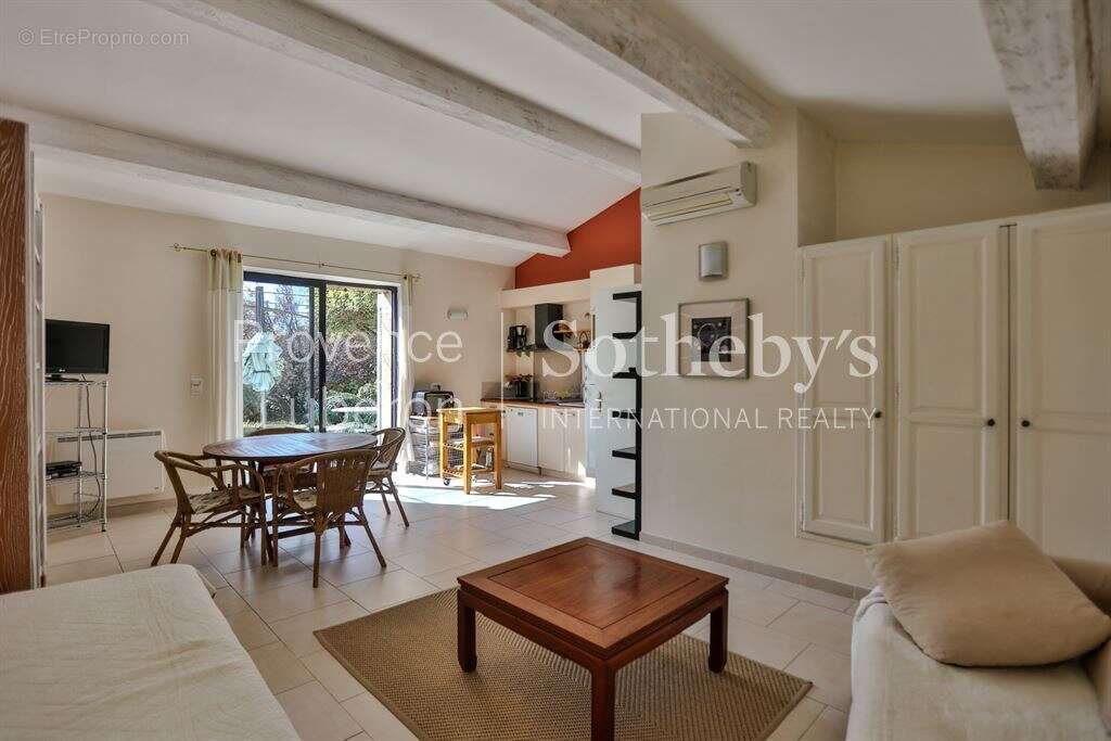 Maison et son annexe au cœur de Gordes - photo 16