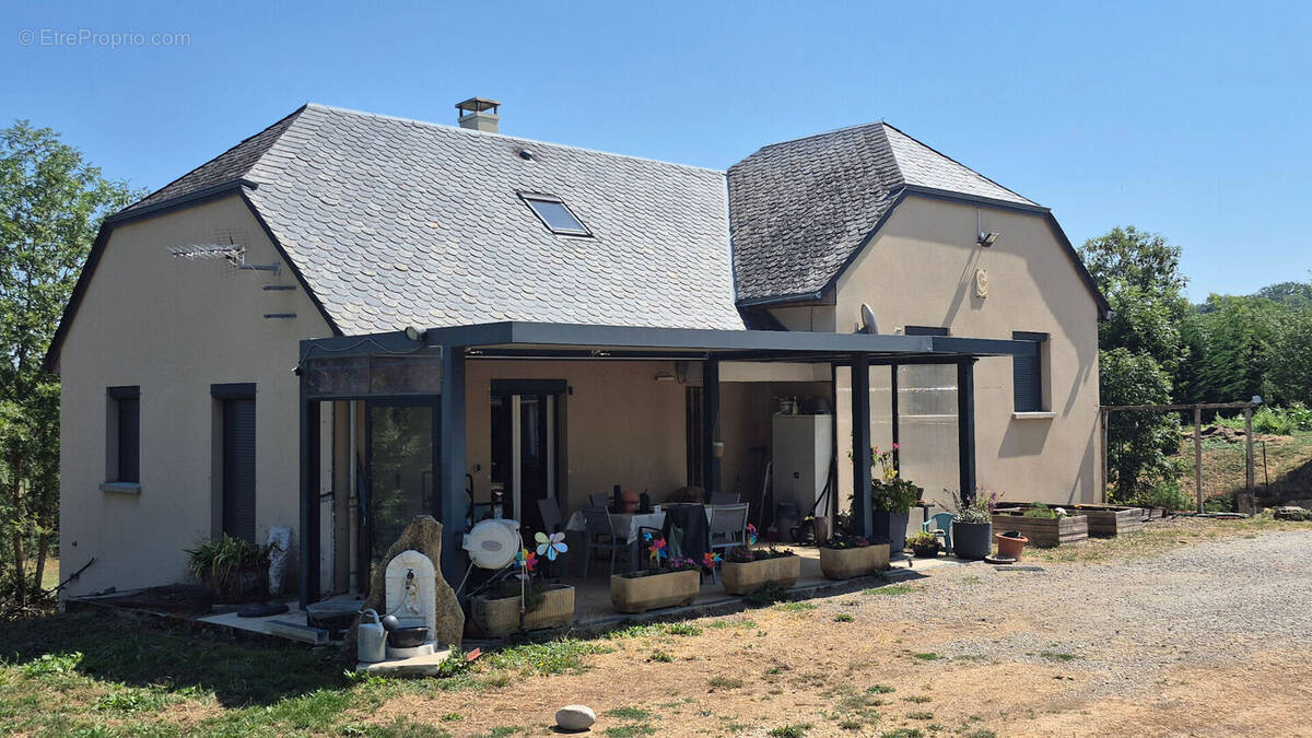 Maison à BOZOULS