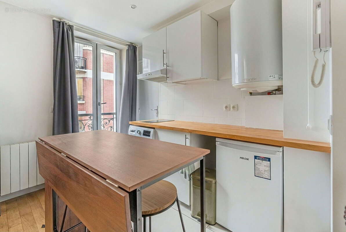 Appartement à PARIS-17E